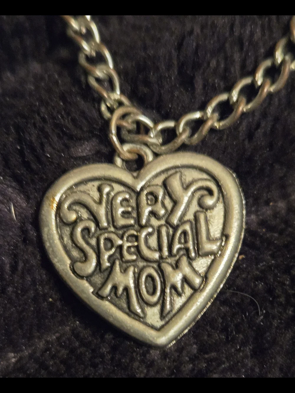 Gold Heart 'Very Special Mom' Bracelet - Women Jewelry
